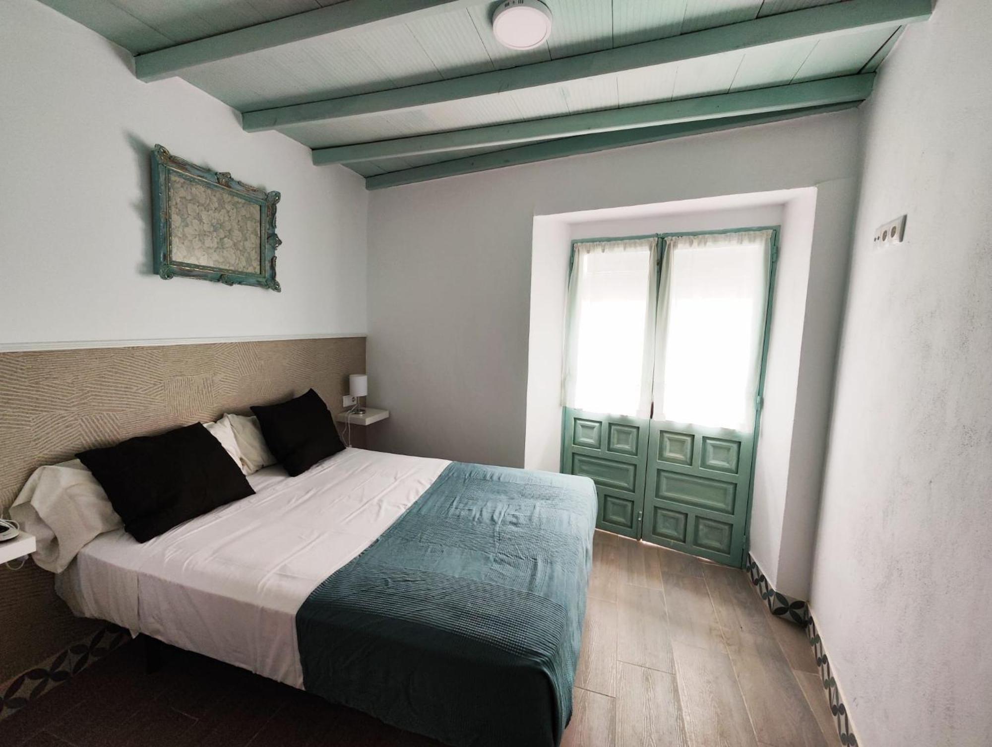 Apartamento Puerta De Cordoba Carmona  Exterior foto